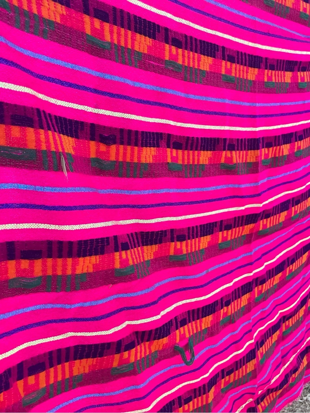 Hand woven shawl or blanket 74” x 31” machine loomed - Picture 6 of 9